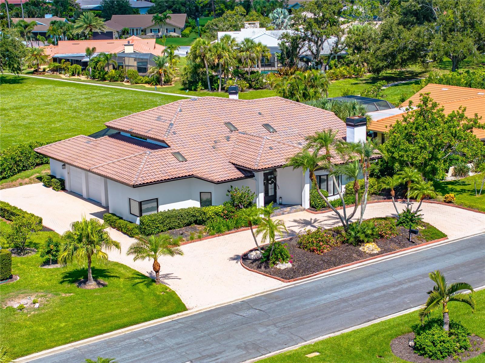 A4655585 Property Photo