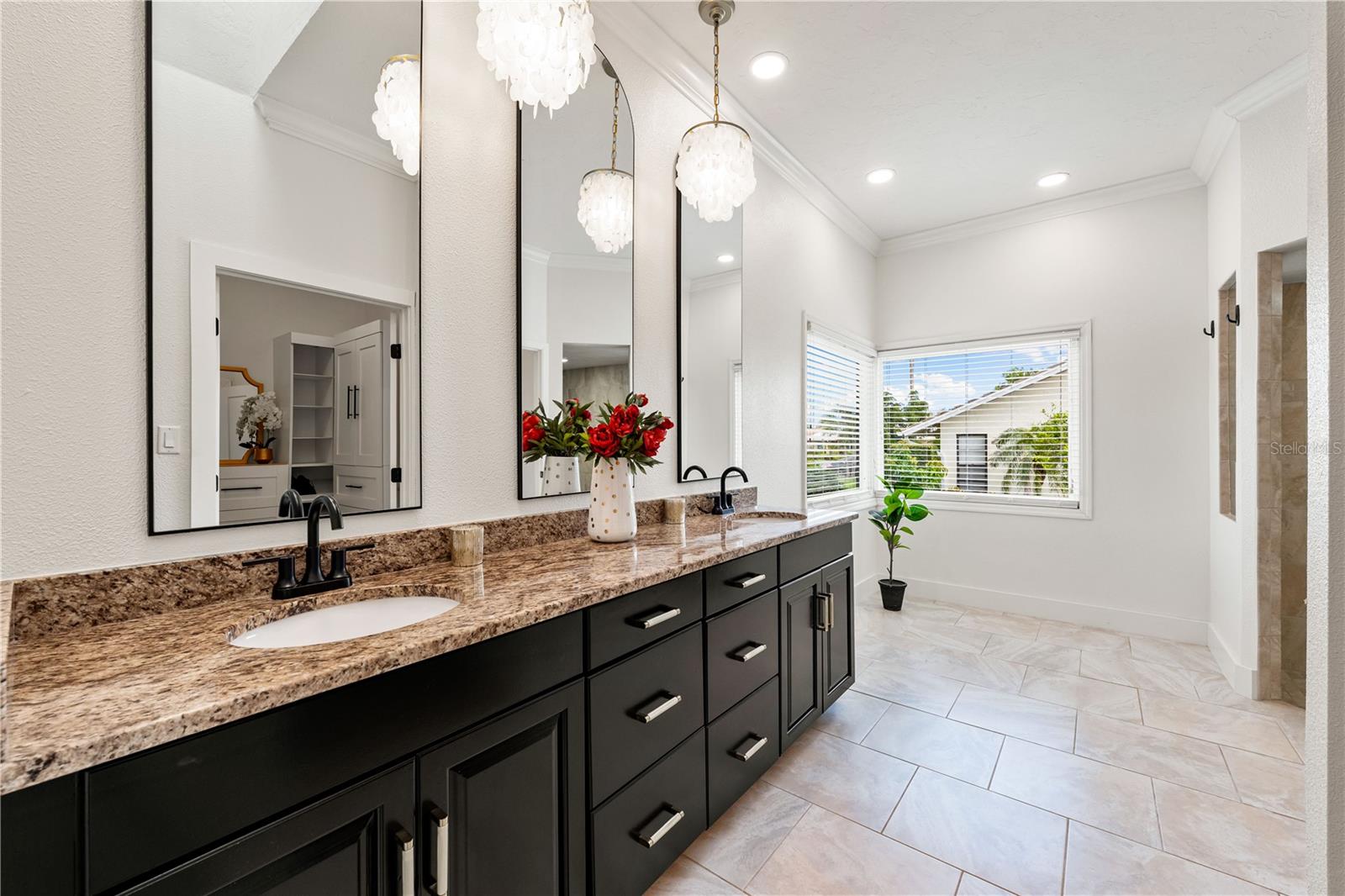 A4655585 Property Photo