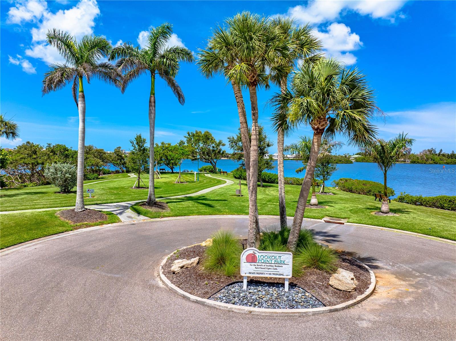 A4655585 Property Photo