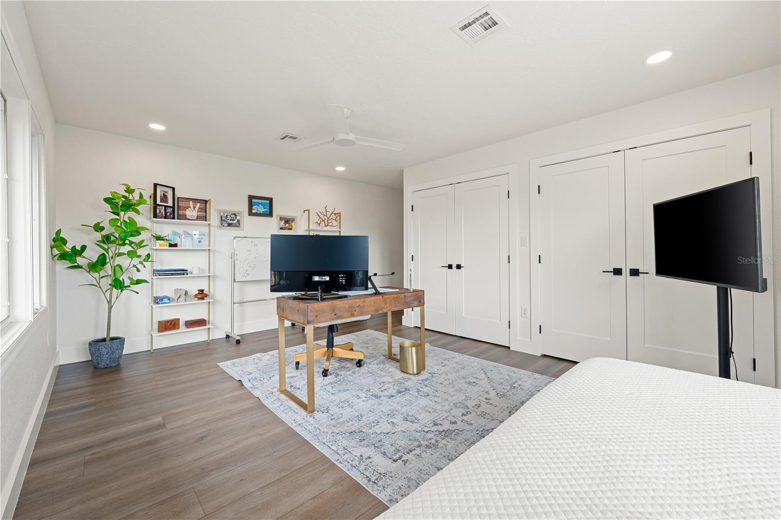 A4655585 Property Photo