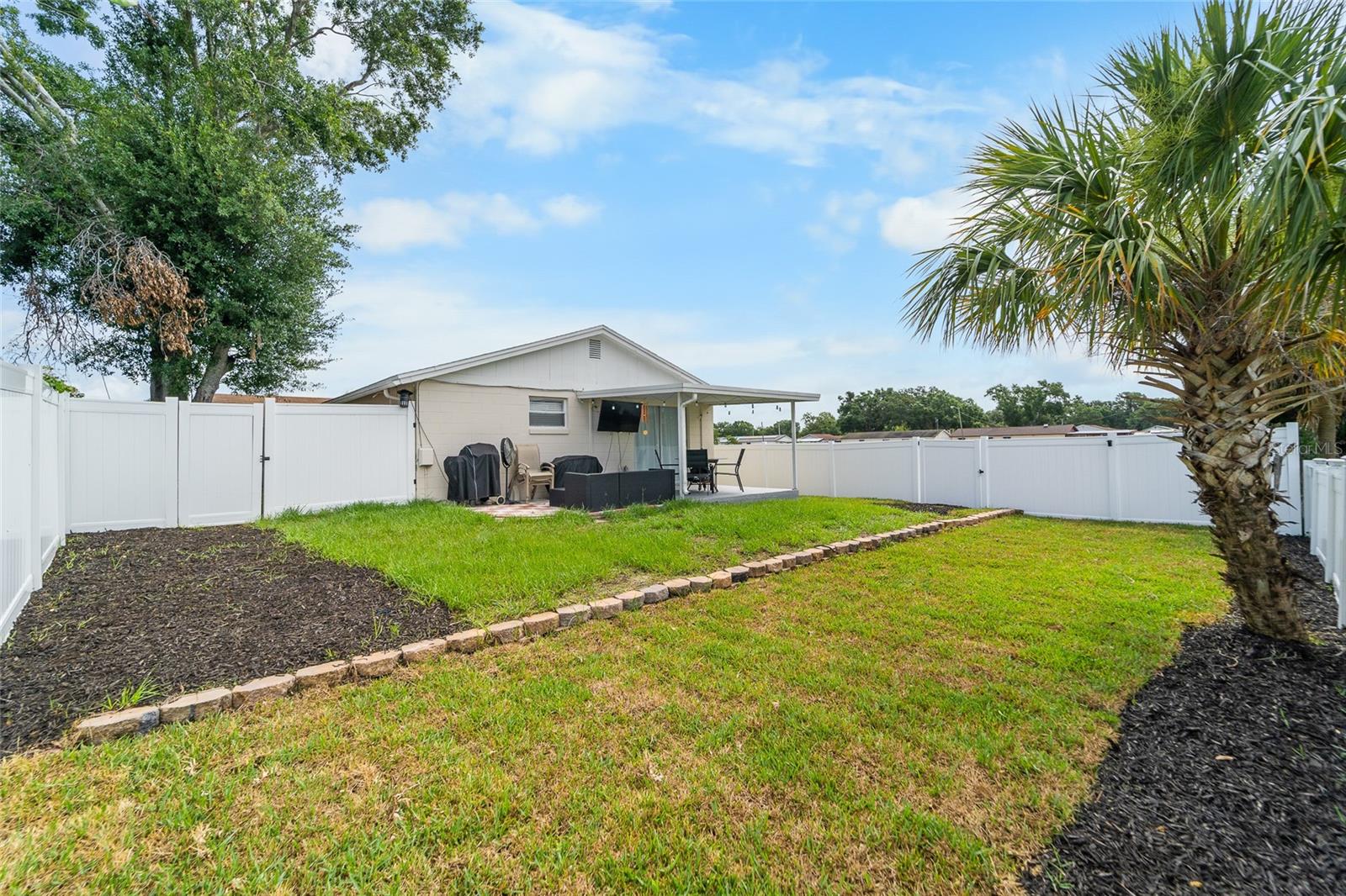 10202 BELLHURST CT, TAMPA, FL, 33615