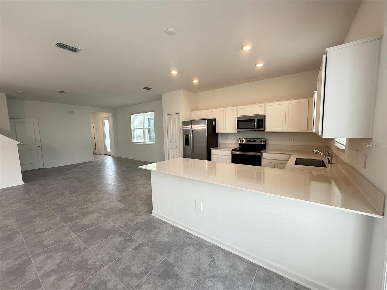 280 NINE IRON DR, DAVENPORT, FL, 33896