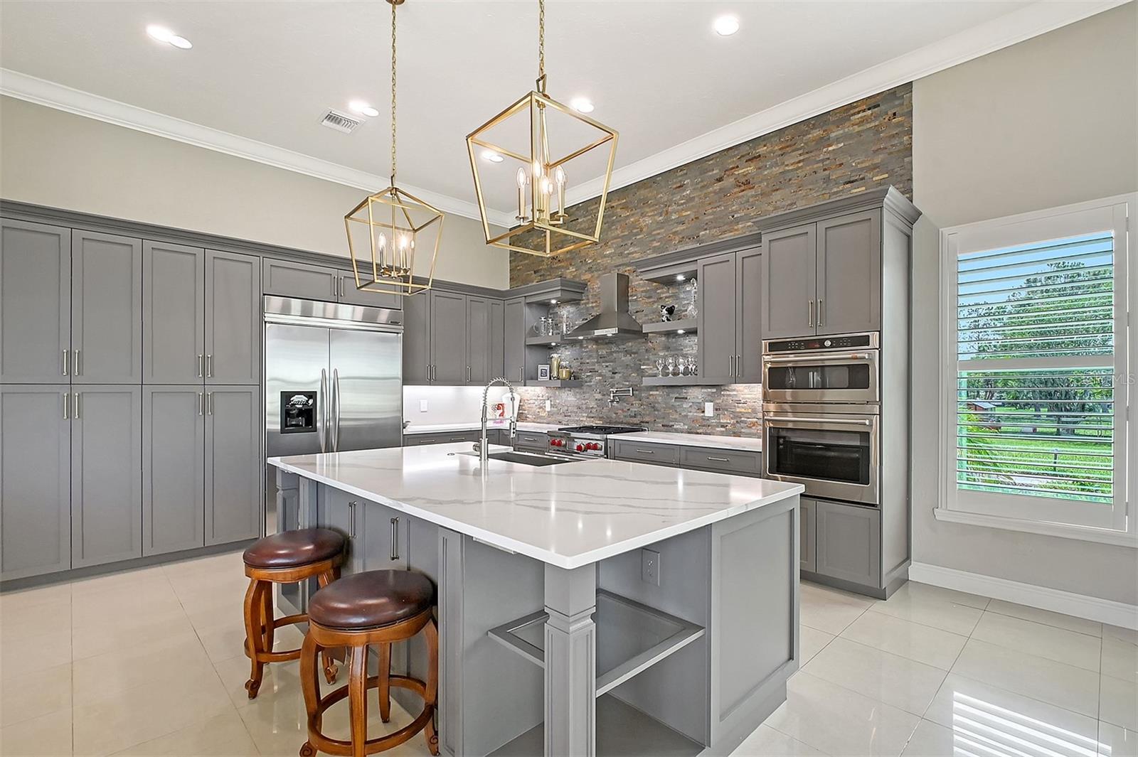 520 RYE RD NE, BRADENTON, FL, 34212