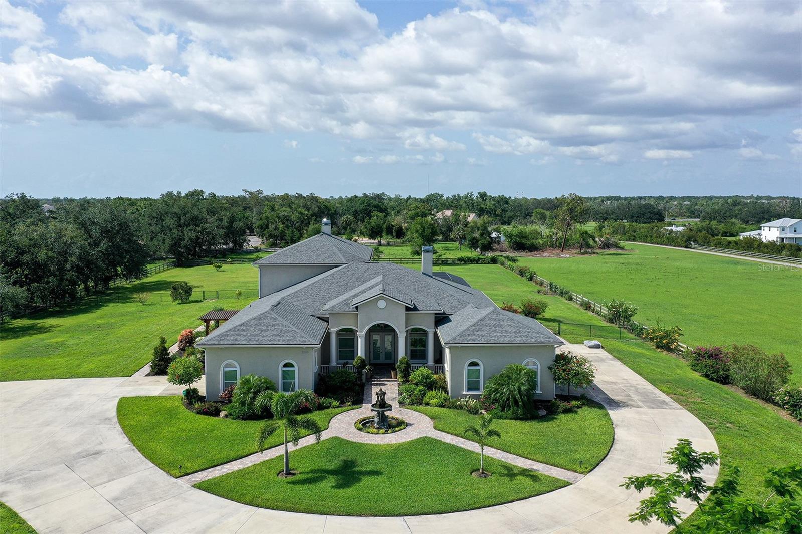 520 RYE RD NE, BRADENTON, FL, 34212