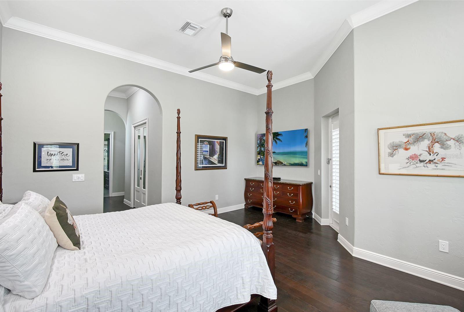 520 RYE RD NE, BRADENTON, FL, 34212