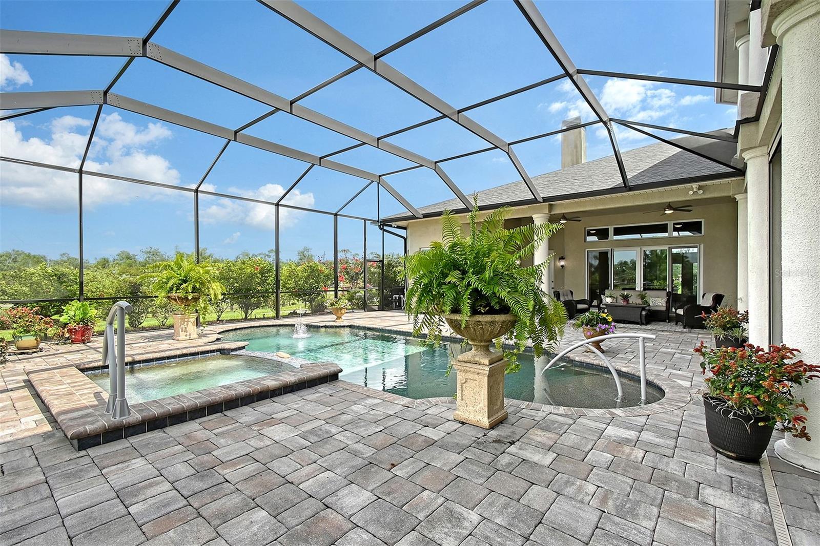 520 RYE RD NE, BRADENTON, FL, 34212