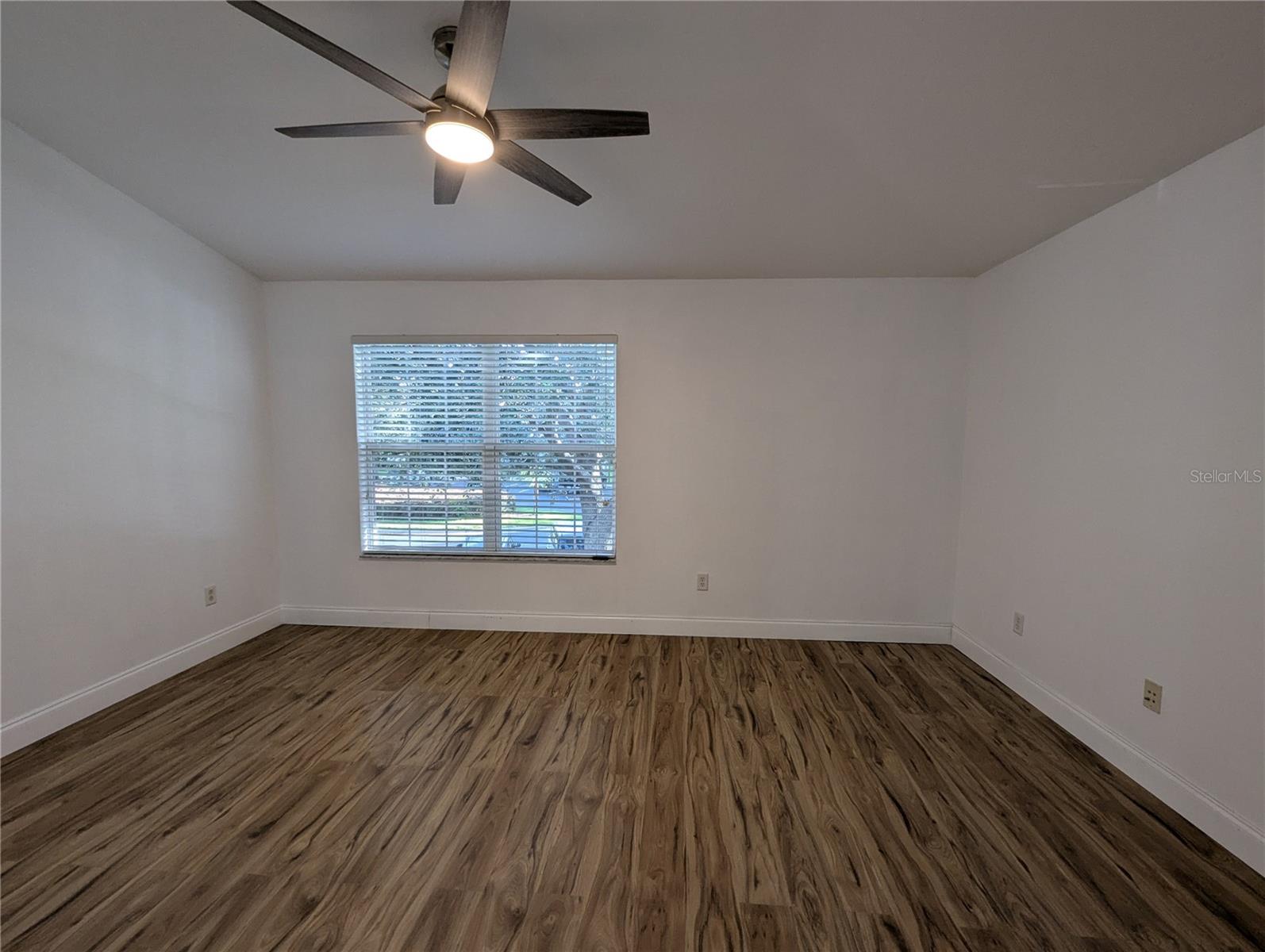 15819 FISHHAWK FALLS DR, LITHIA, FL, 33547