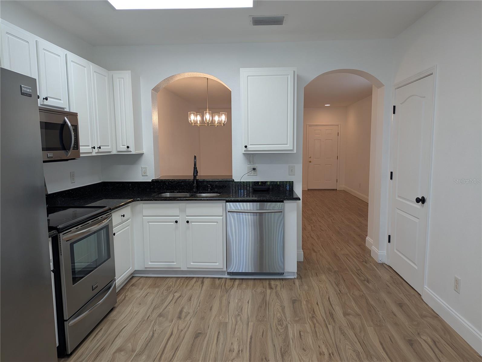 15819 FISHHAWK FALLS DR, LITHIA, FL, 33547