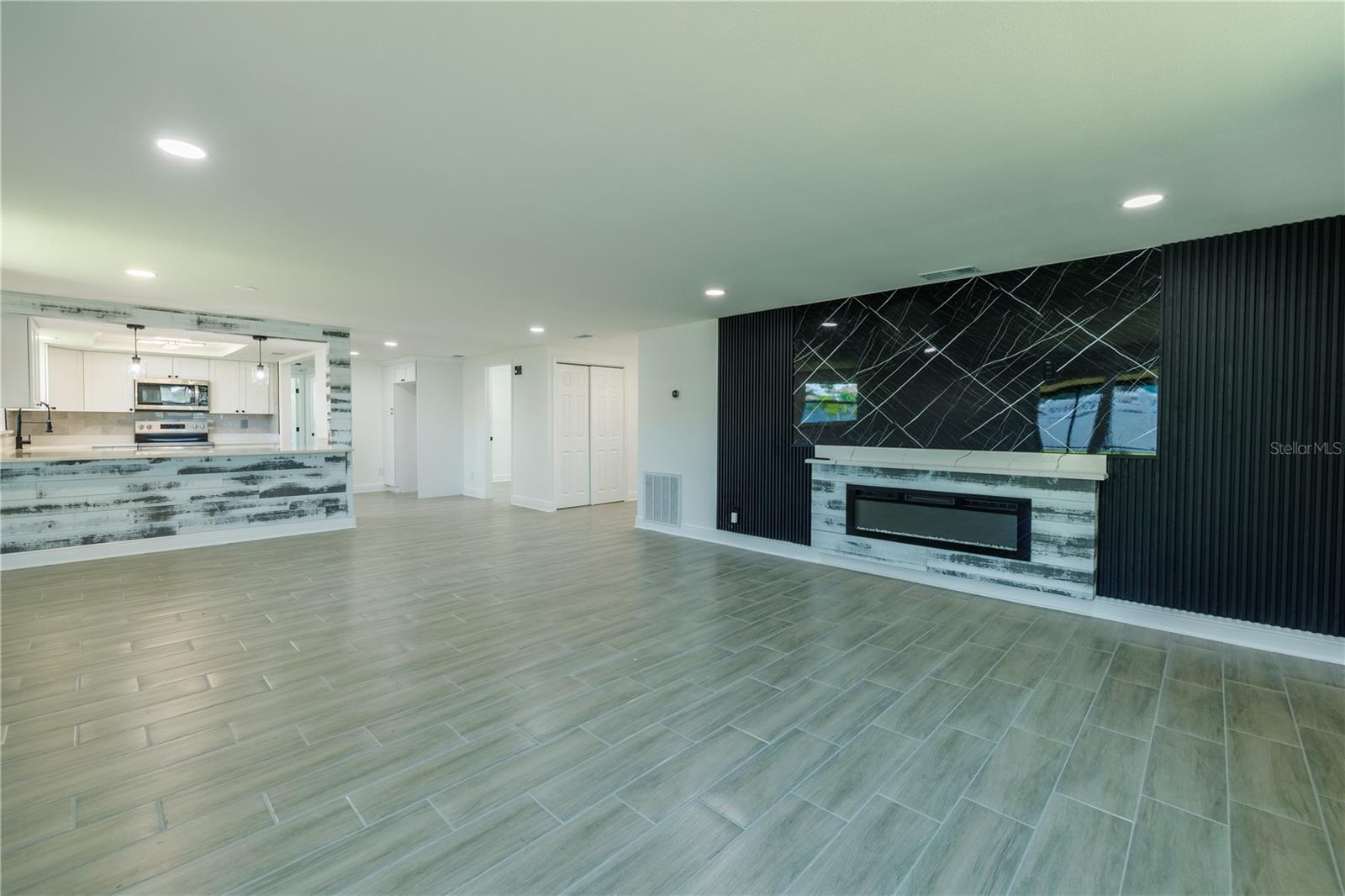 621 GRAN KAYMEN WAY, APOLLO BEACH, FL, 33572