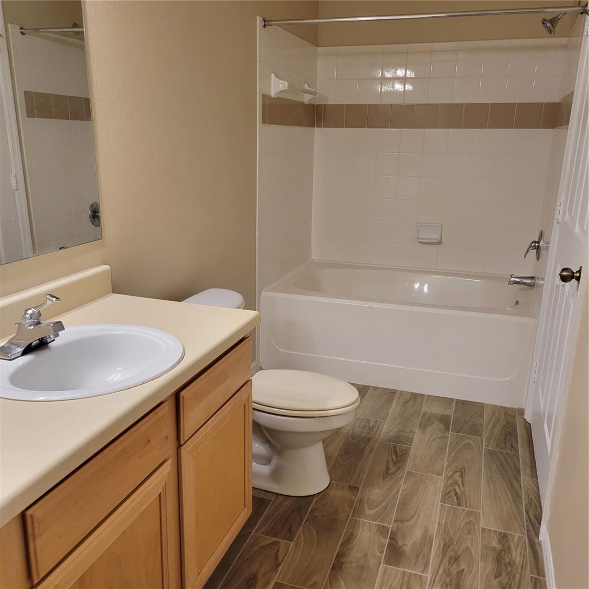 1155 VILLAGIO CIR #102, SARASOTA, FL, 34237