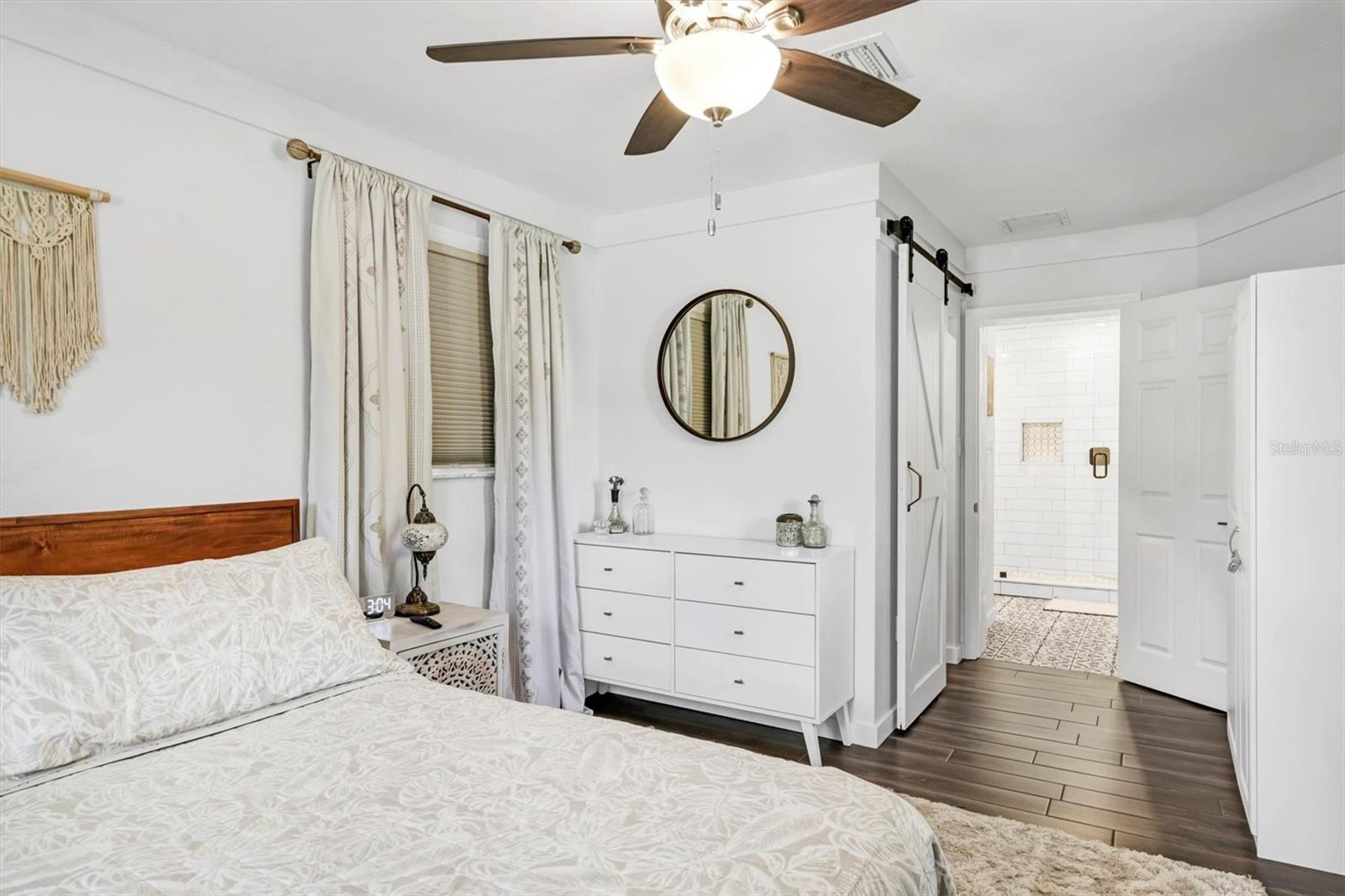 2141 HYDE PARK ST, SARASOTA, FL, 34239