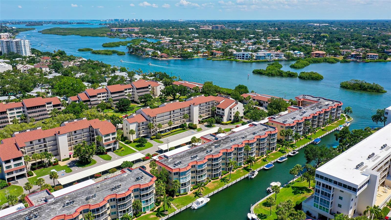 1300 N PORTOFINO DR #103, SARASOTA, FL, 34242