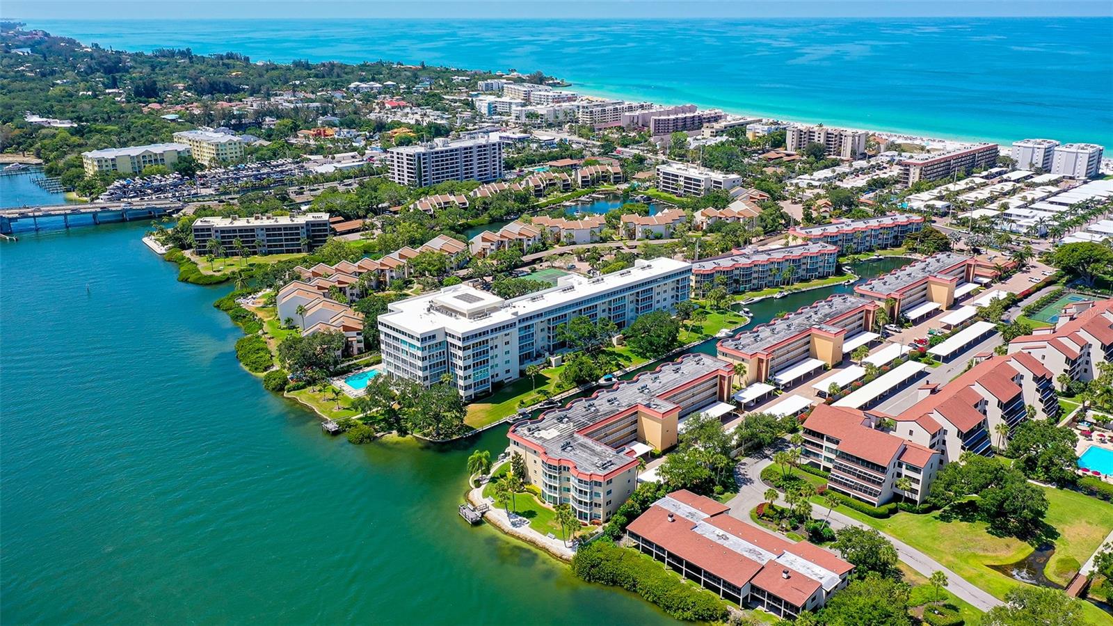 1300 N PORTOFINO DR #103, SARASOTA, FL, 34242