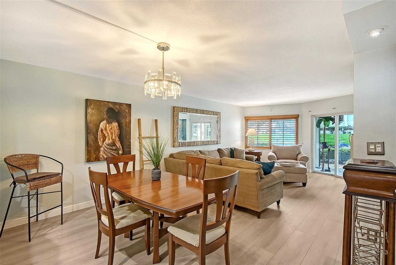 1300 N PORTOFINO DR #103, SARASOTA, FL, 34242