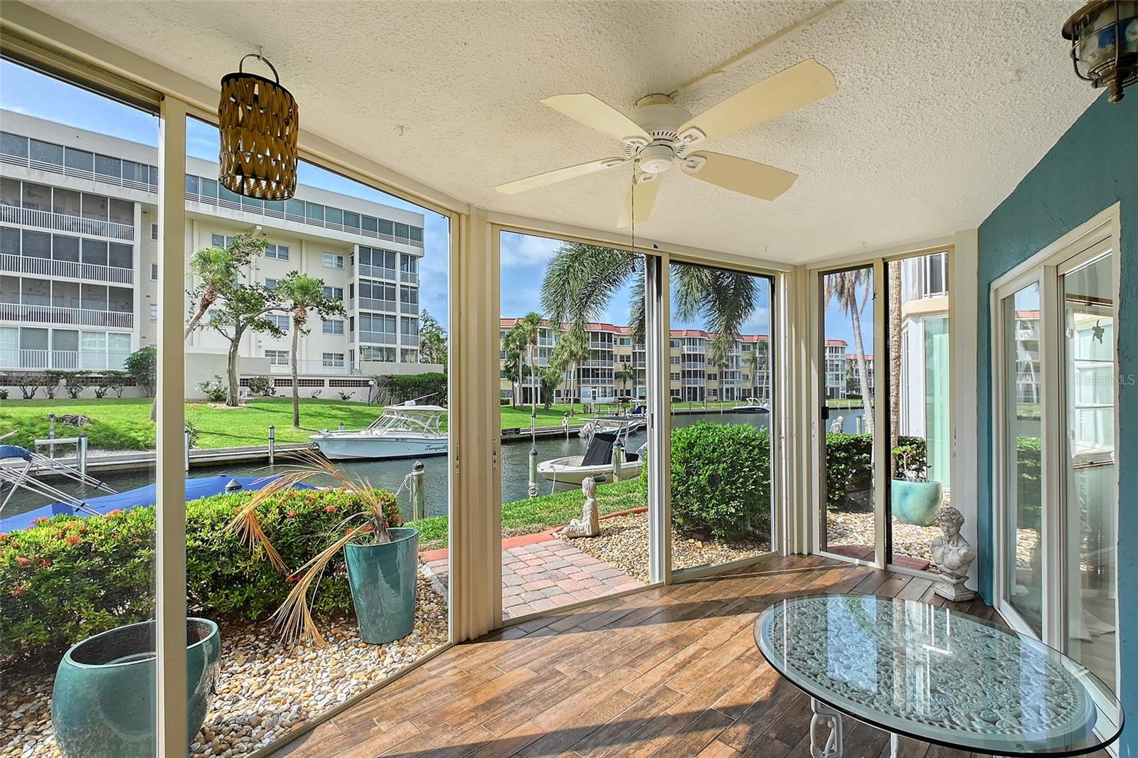 1300 N PORTOFINO DR #103, SARASOTA, FL, 34242