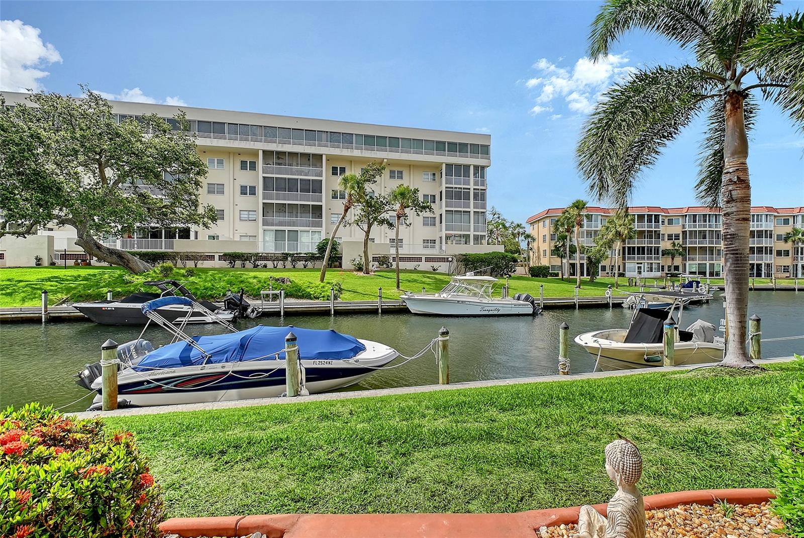 1300 N PORTOFINO DR #103, SARASOTA, FL, 34242