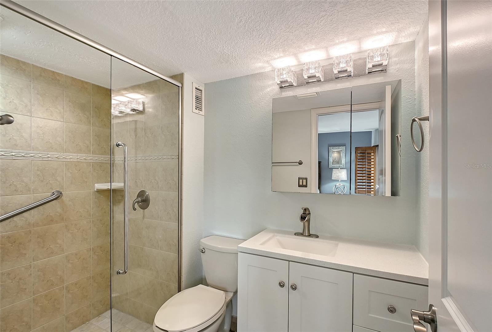 1300 N PORTOFINO DR #103, SARASOTA, FL, 34242