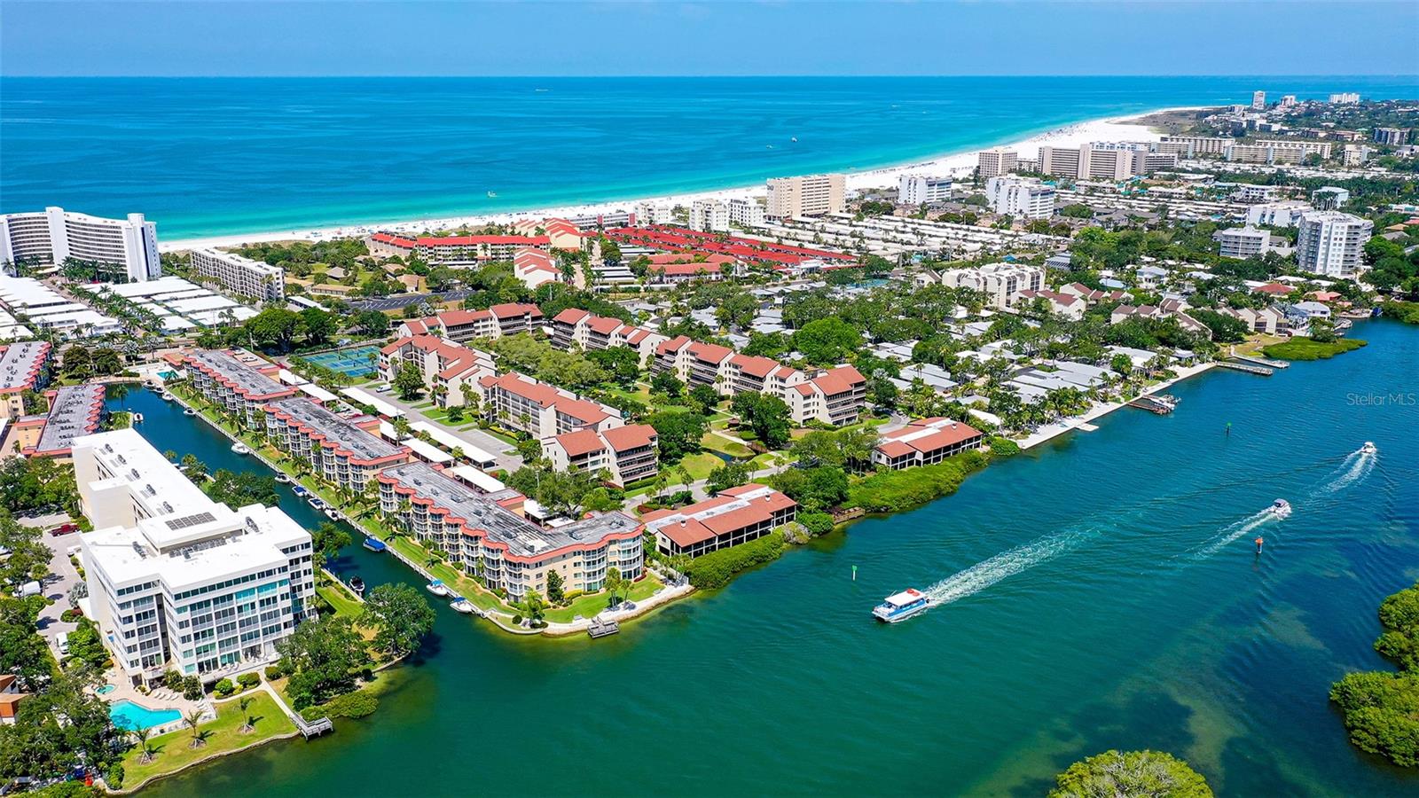 1300 N PORTOFINO DR #103, SARASOTA, FL, 34242