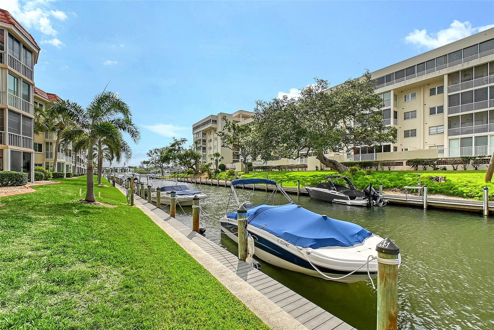 1300 N PORTOFINO DR #103, SARASOTA, FL, 34242