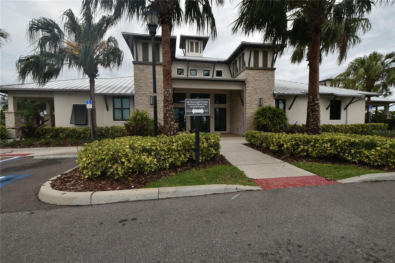 6394 ROADSTEAD CT, APOLLO BEACH, FL, 33572