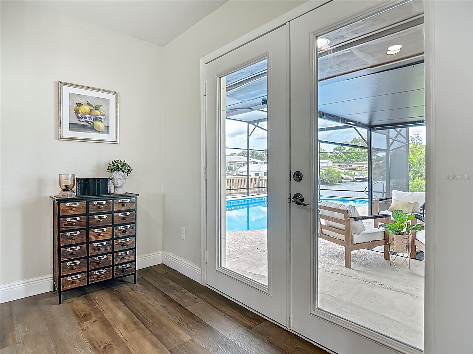 1611 CANAL, TAVARES, FL, 32778