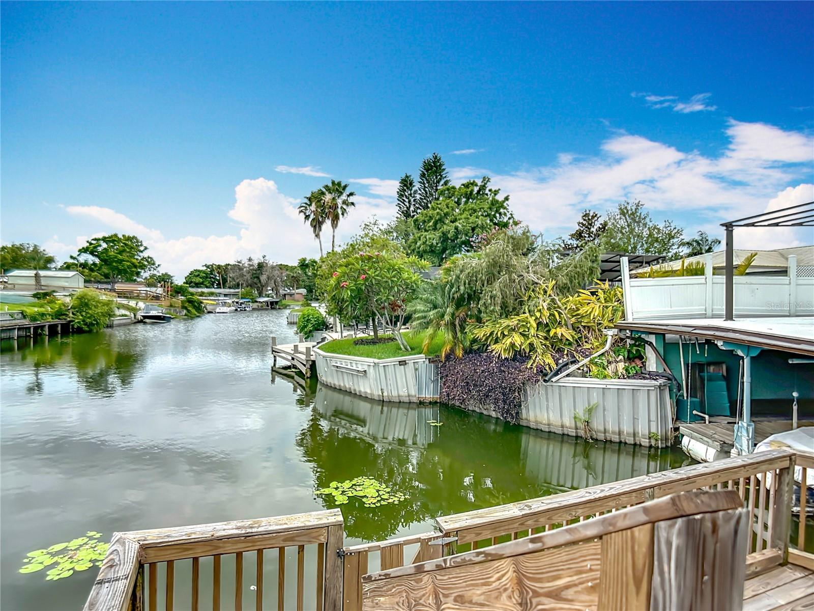 1611 CANAL, TAVARES, FL, 32778