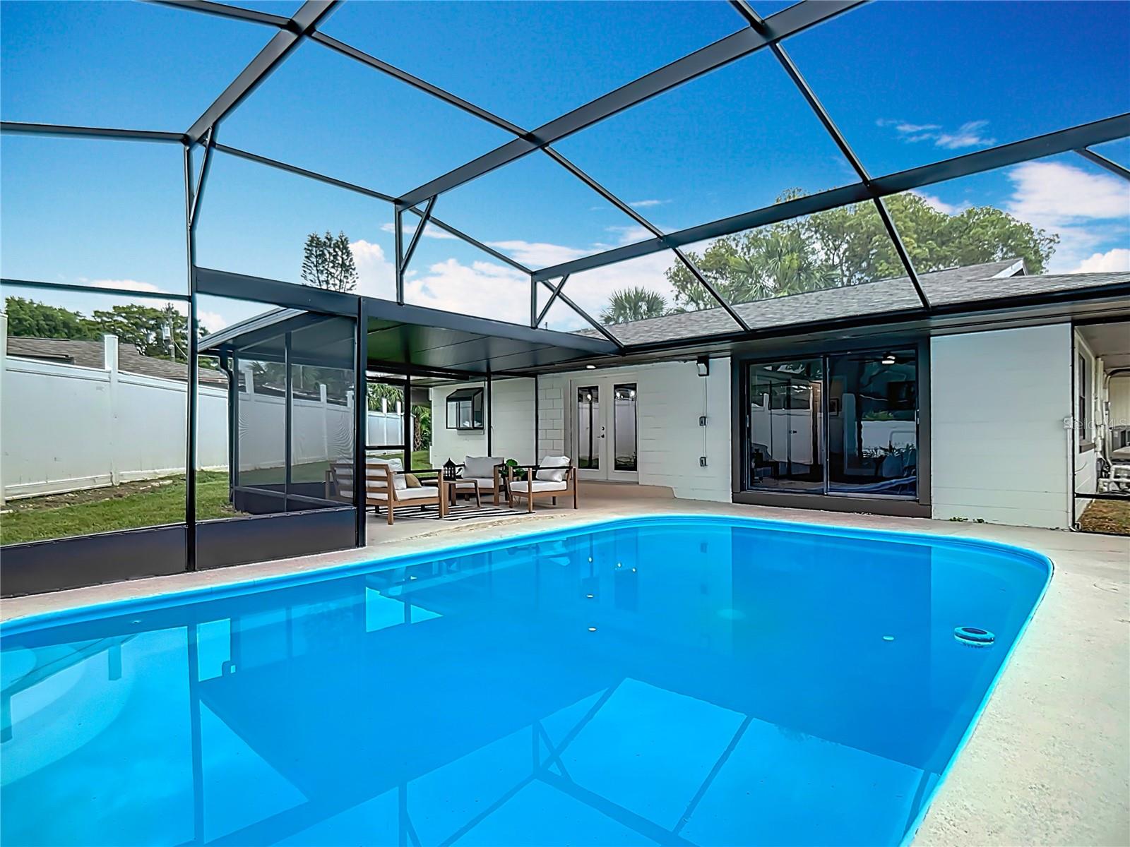 1611 CANAL, TAVARES, FL, 32778