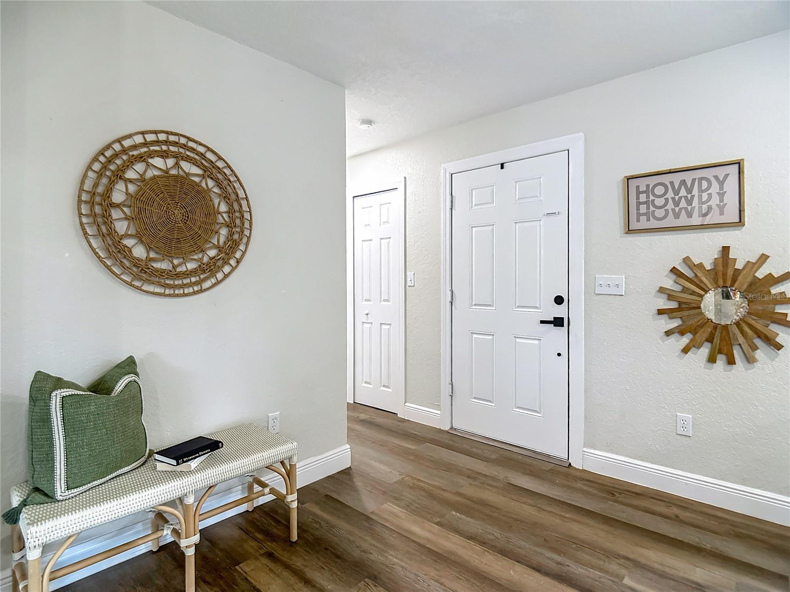 1611 CANAL, TAVARES, FL, 32778