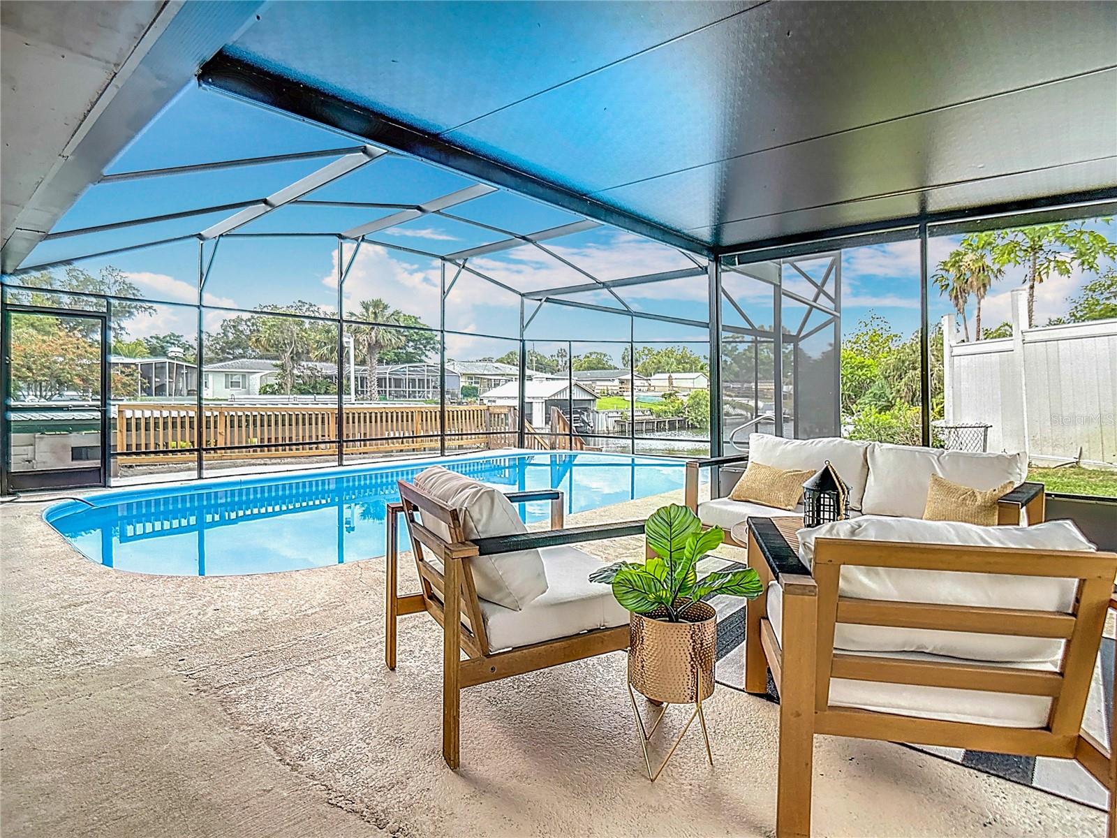 1611 CANAL, TAVARES, FL, 32778