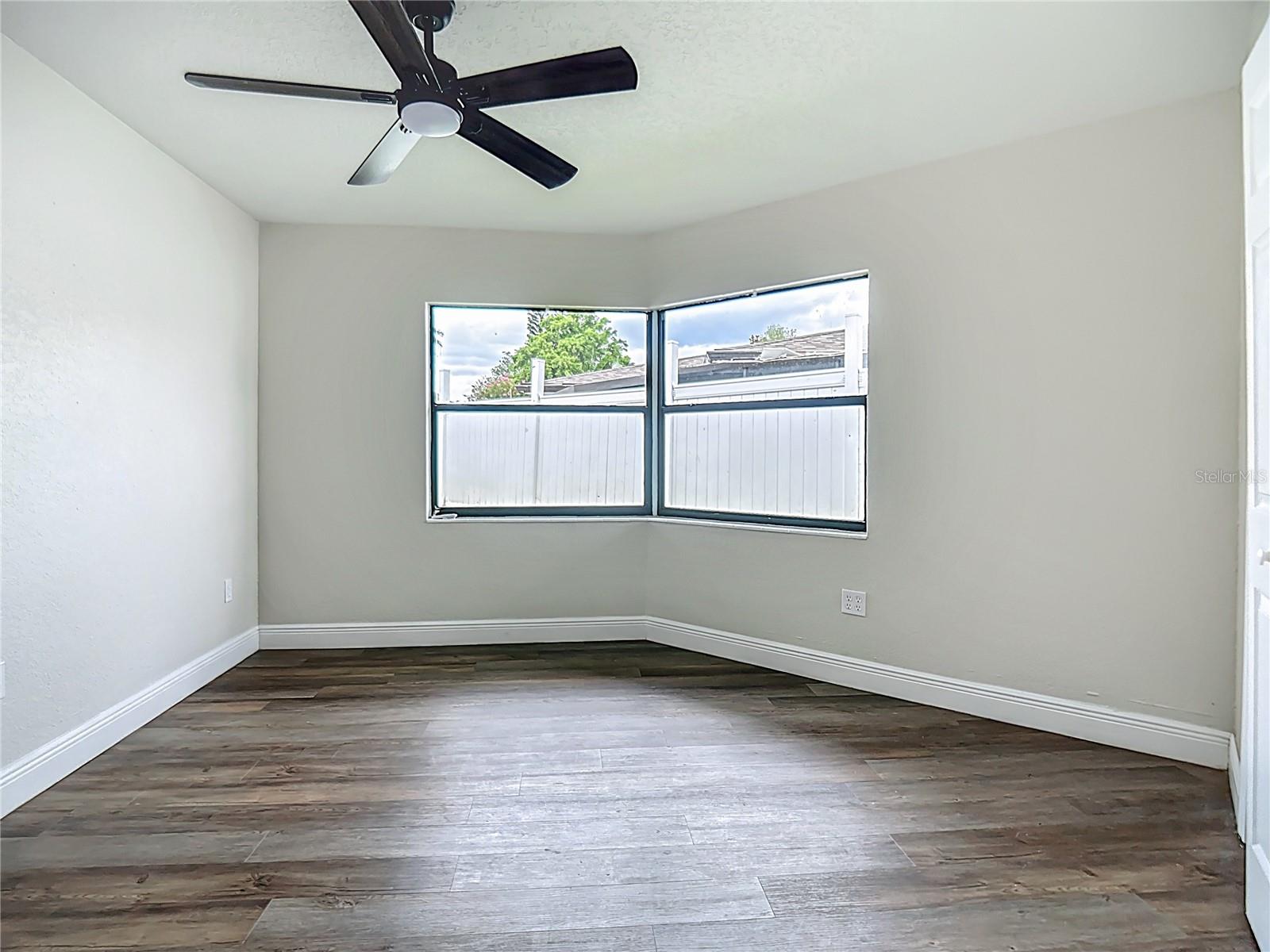 1611 CANAL, TAVARES, FL, 32778