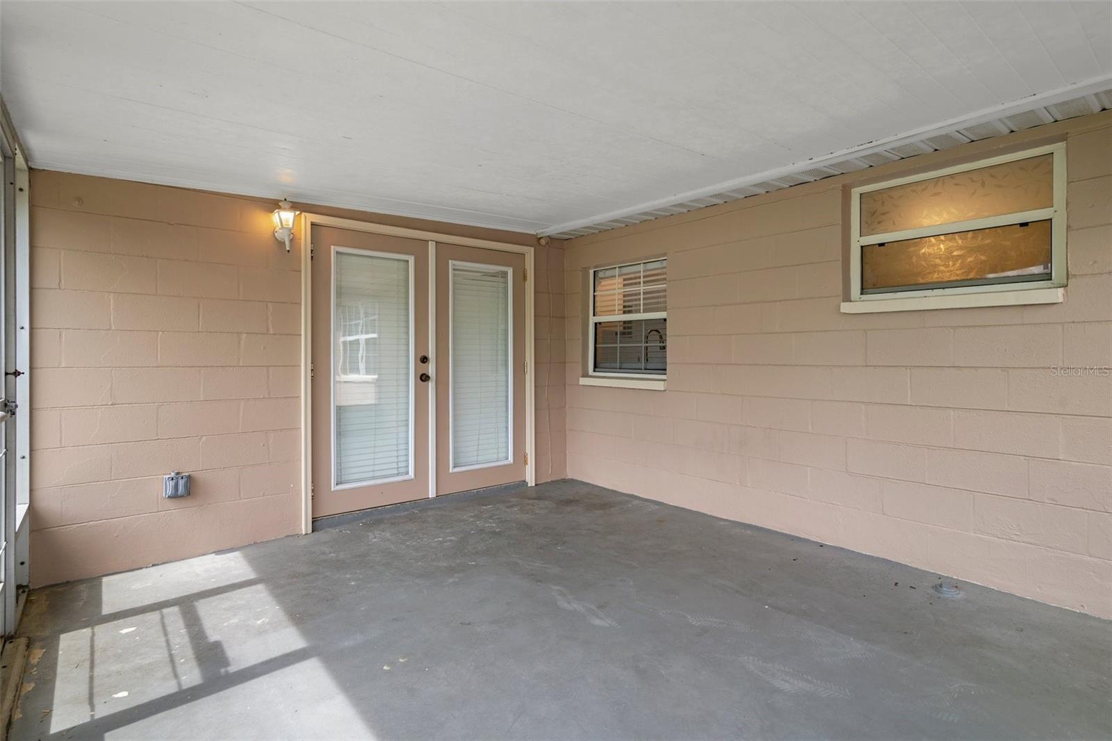 9740 LAMANTIN DR, PORT RICHEY, FL, 34668