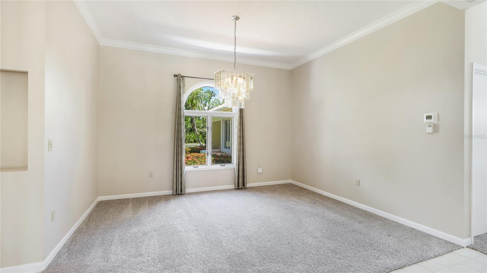 A4655607 Property Photo