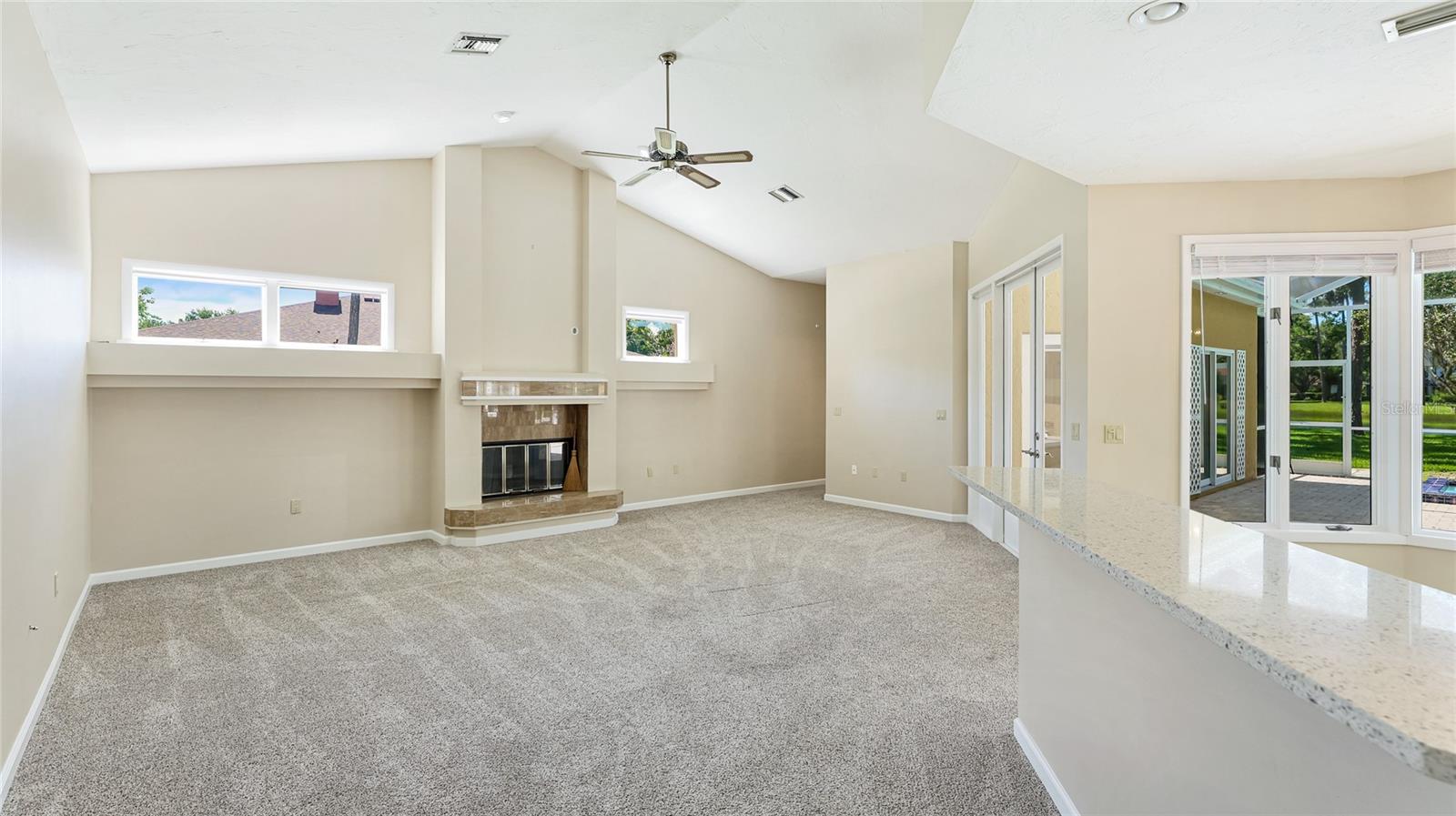 A4655607 Property Photo