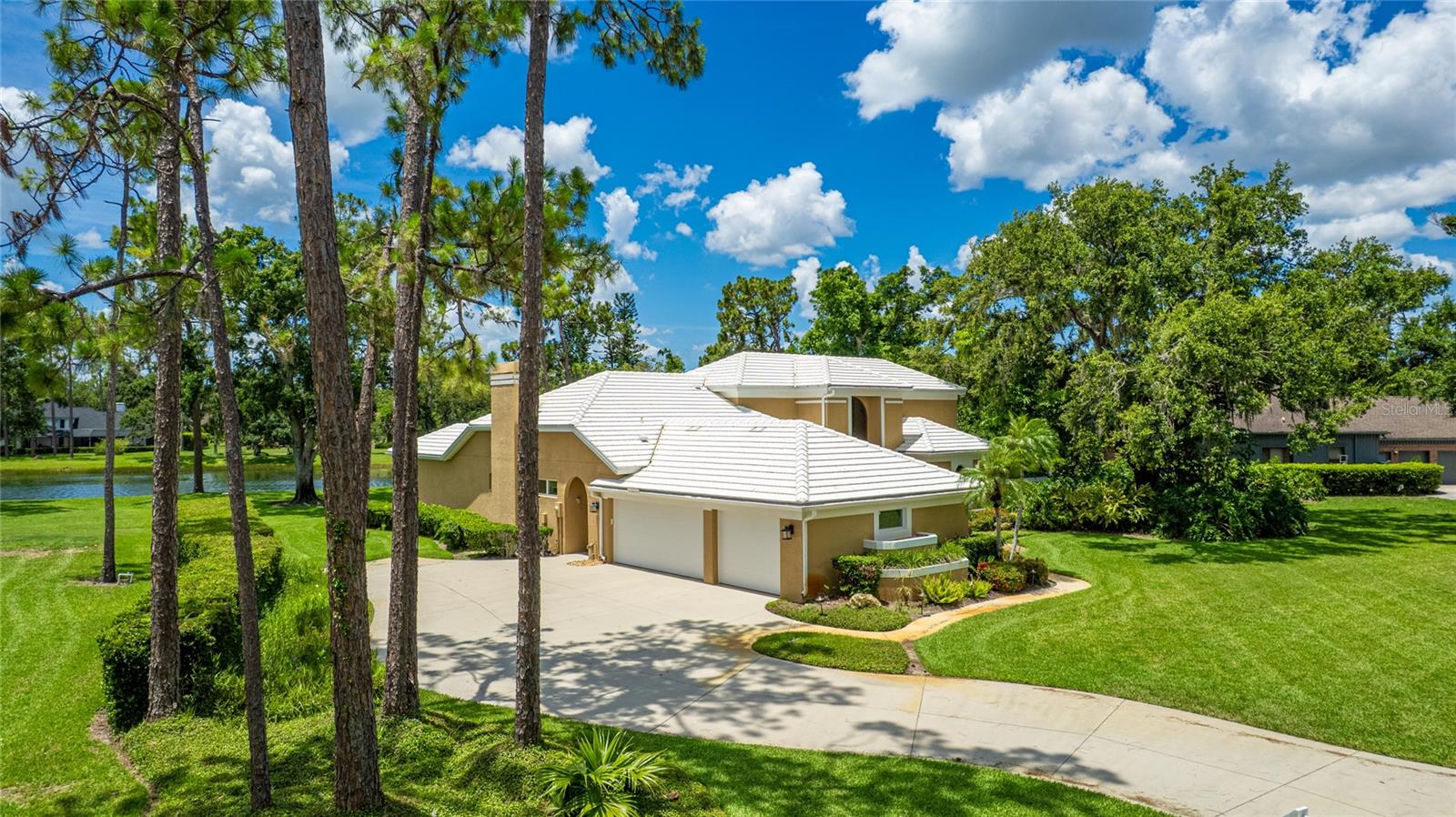 A4655607 Property Photo