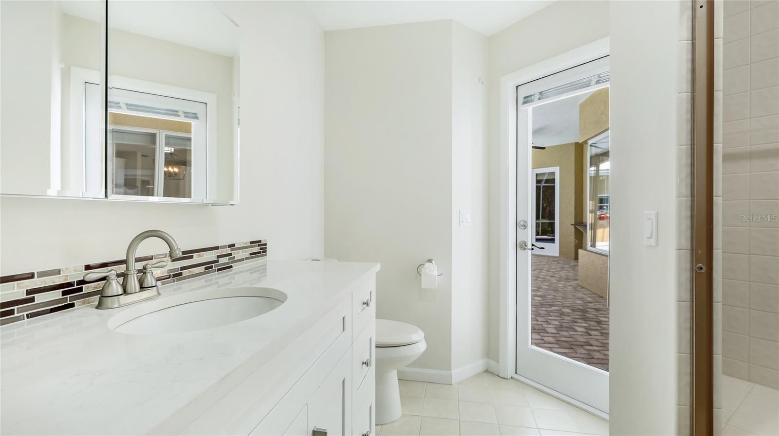 A4655607 Property Photo
