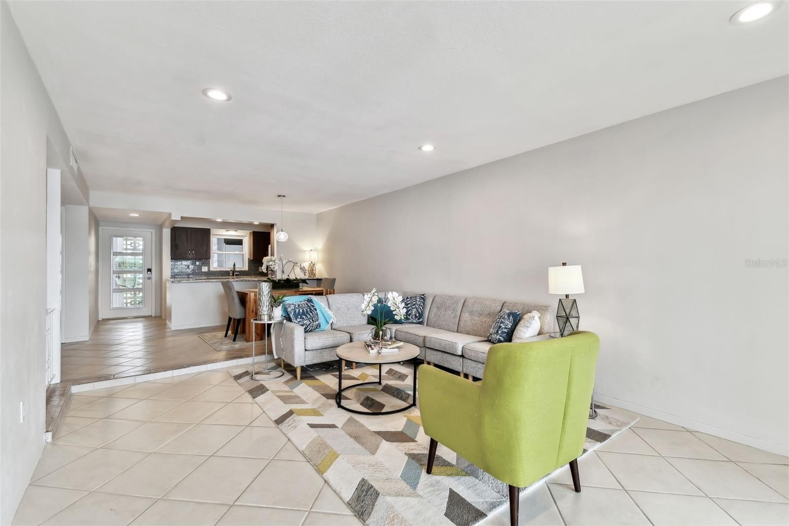 800 MADONNA BLVD #2, TIERRA VERDE, FL, 33715