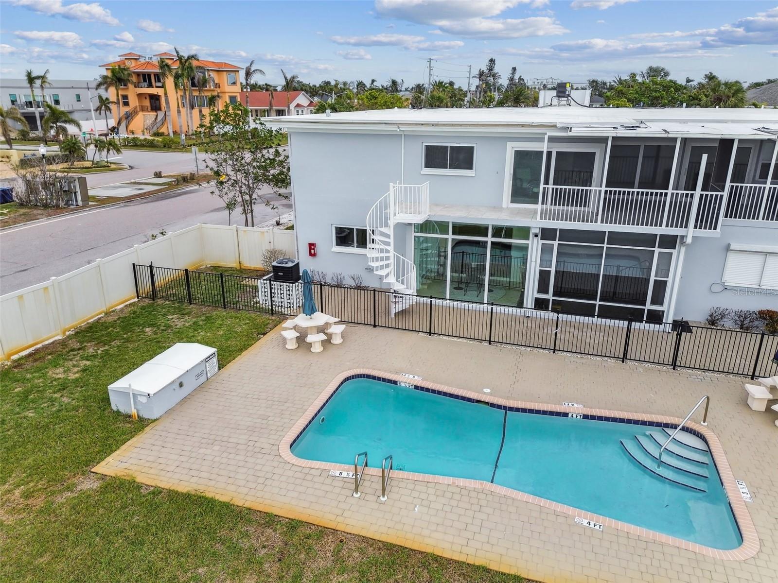 800 MADONNA BLVD #2, TIERRA VERDE, FL, 33715