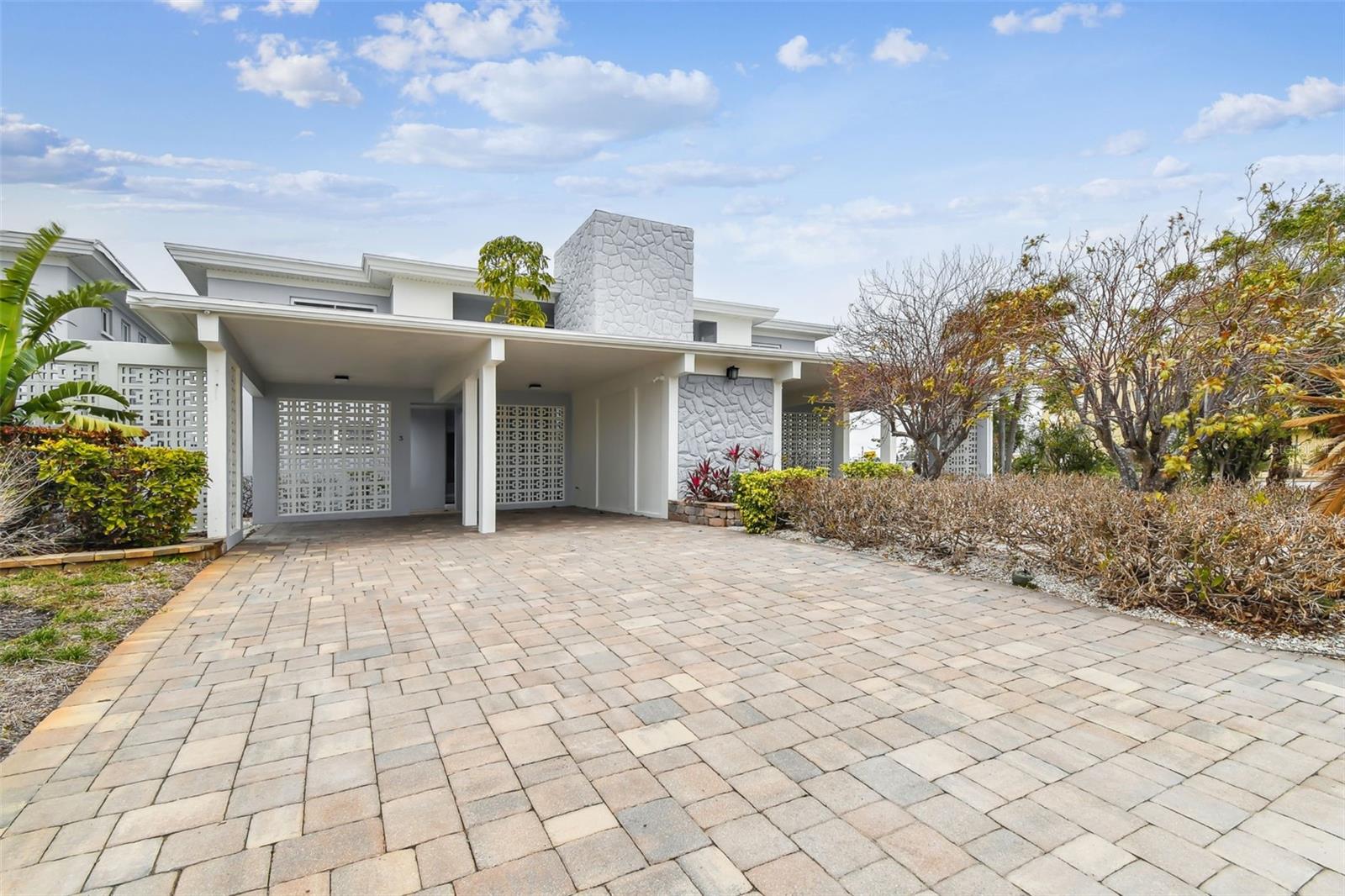 800 MADONNA BLVD #2, TIERRA VERDE, FL, 33715