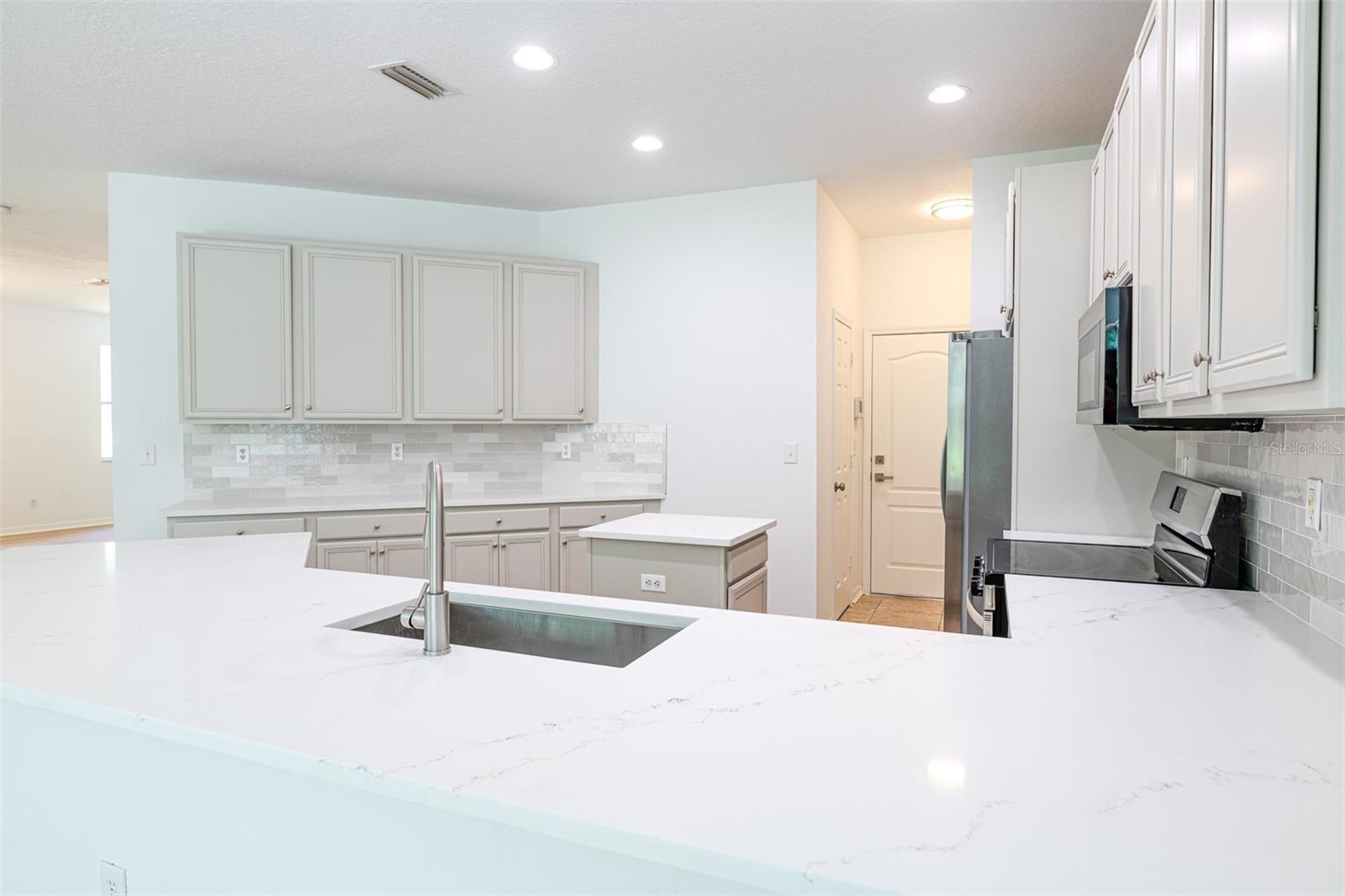 10605 MARSANNE PL, RIVERVIEW, FL, 33578