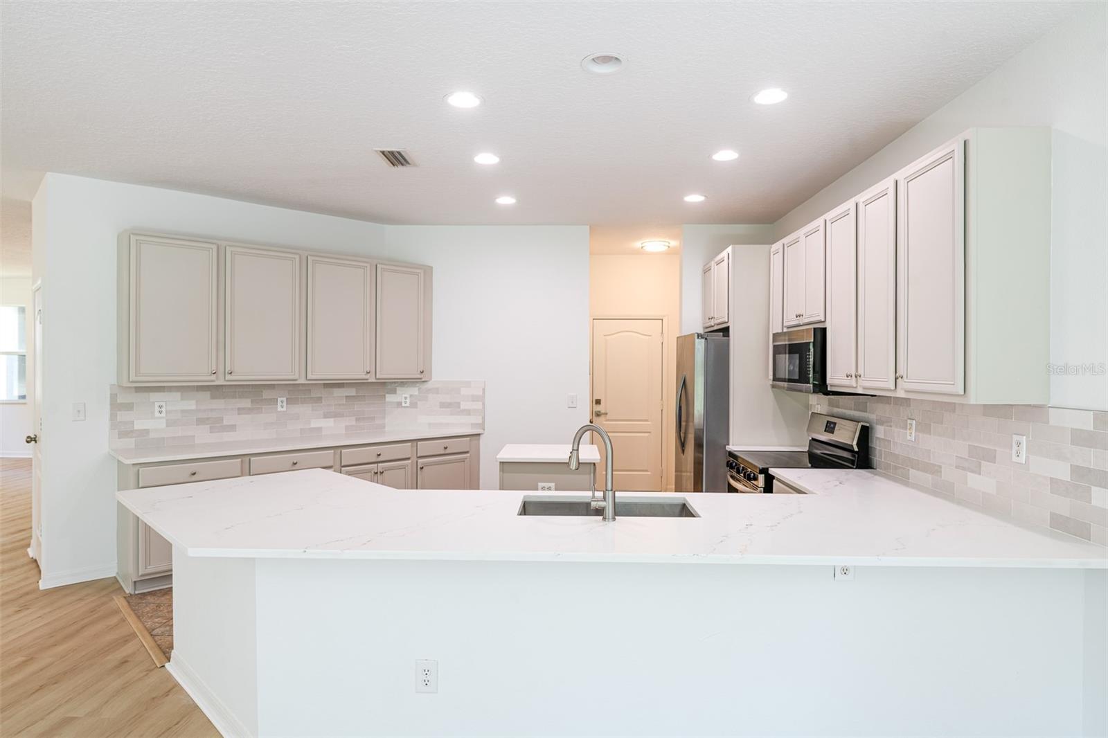 10605 MARSANNE PL, RIVERVIEW, FL, 33578