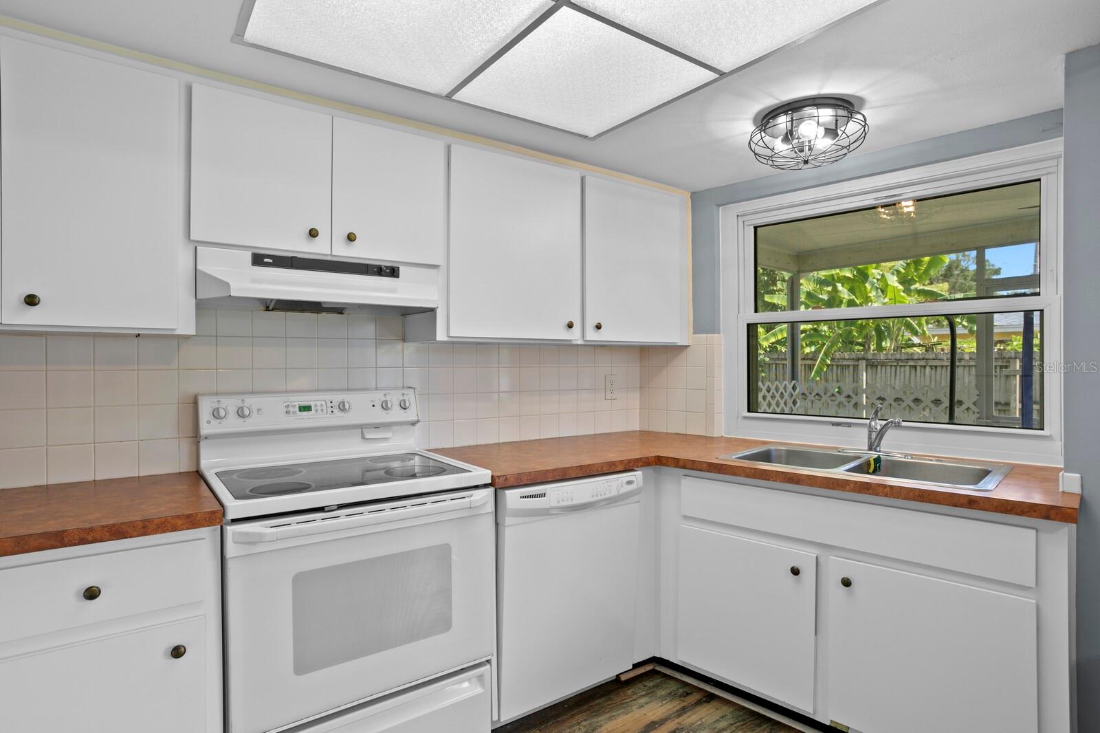 5860 99TH AVE N, PINELLAS PARK, FL, 33782