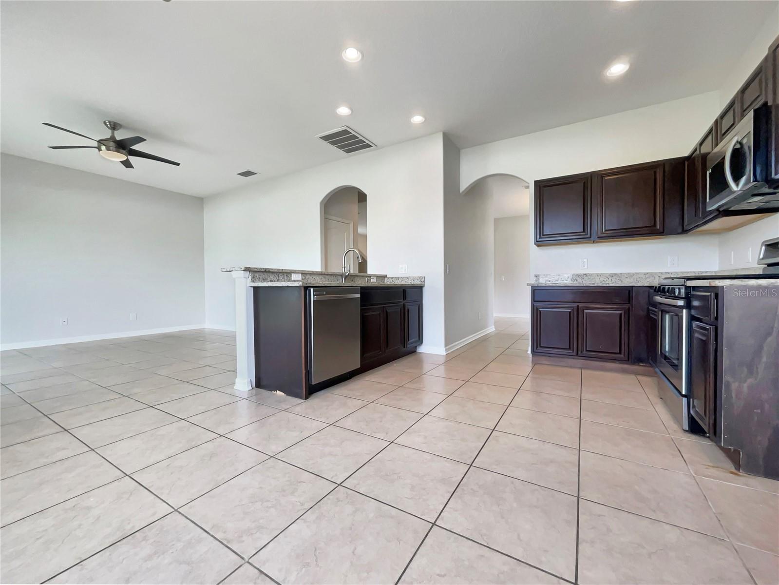 10429 AVELAR RIDGE DR, RIVERVIEW, FL, 33578