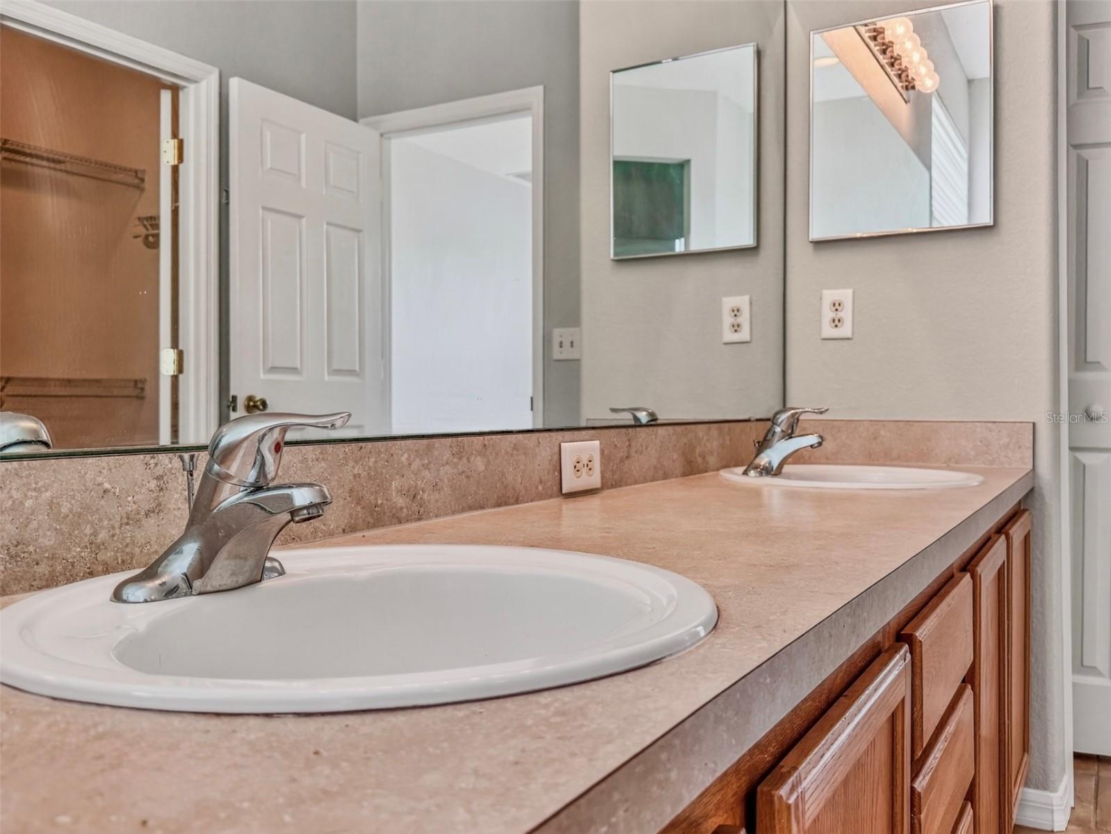 1637 MISTFLOWER LN, WINTER GARDEN, FL, 34787