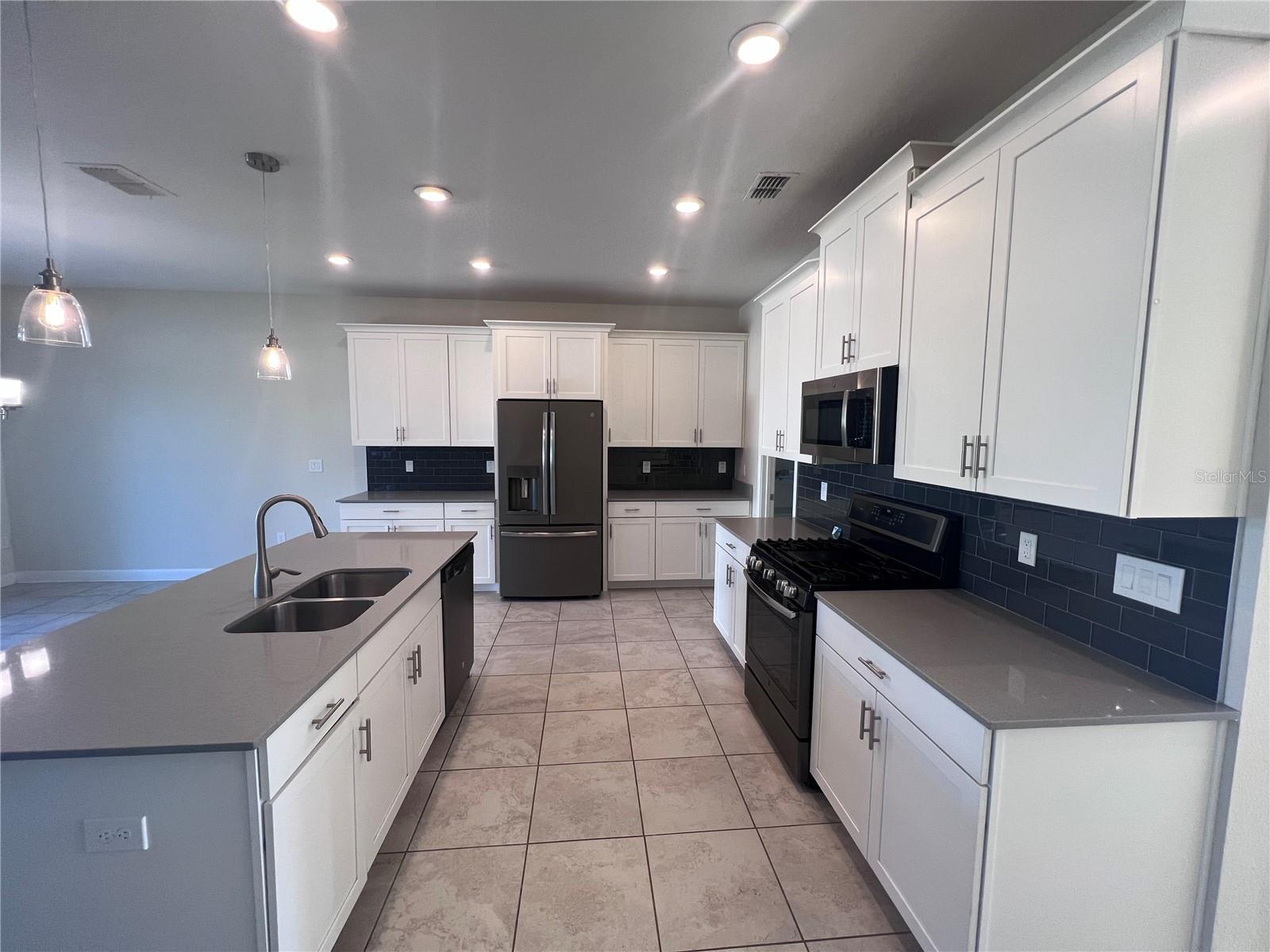 8018 JOHN HANCOCK DR, WINTER GARDEN, FL, 34787