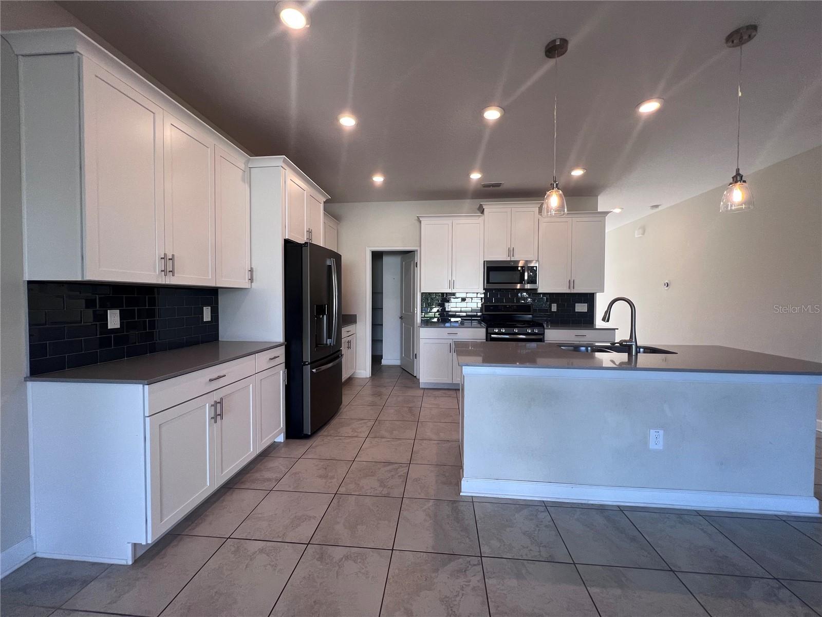 8018 JOHN HANCOCK DR, WINTER GARDEN, FL, 34787