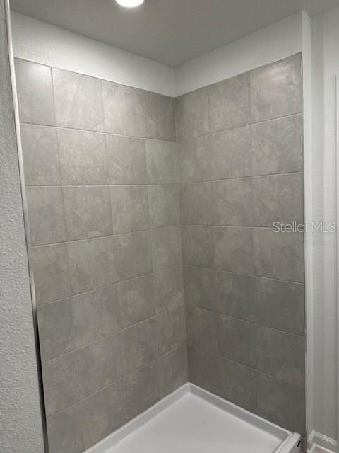 1053 WATERFALL BLVD, DAVENPORT, FL, 33837