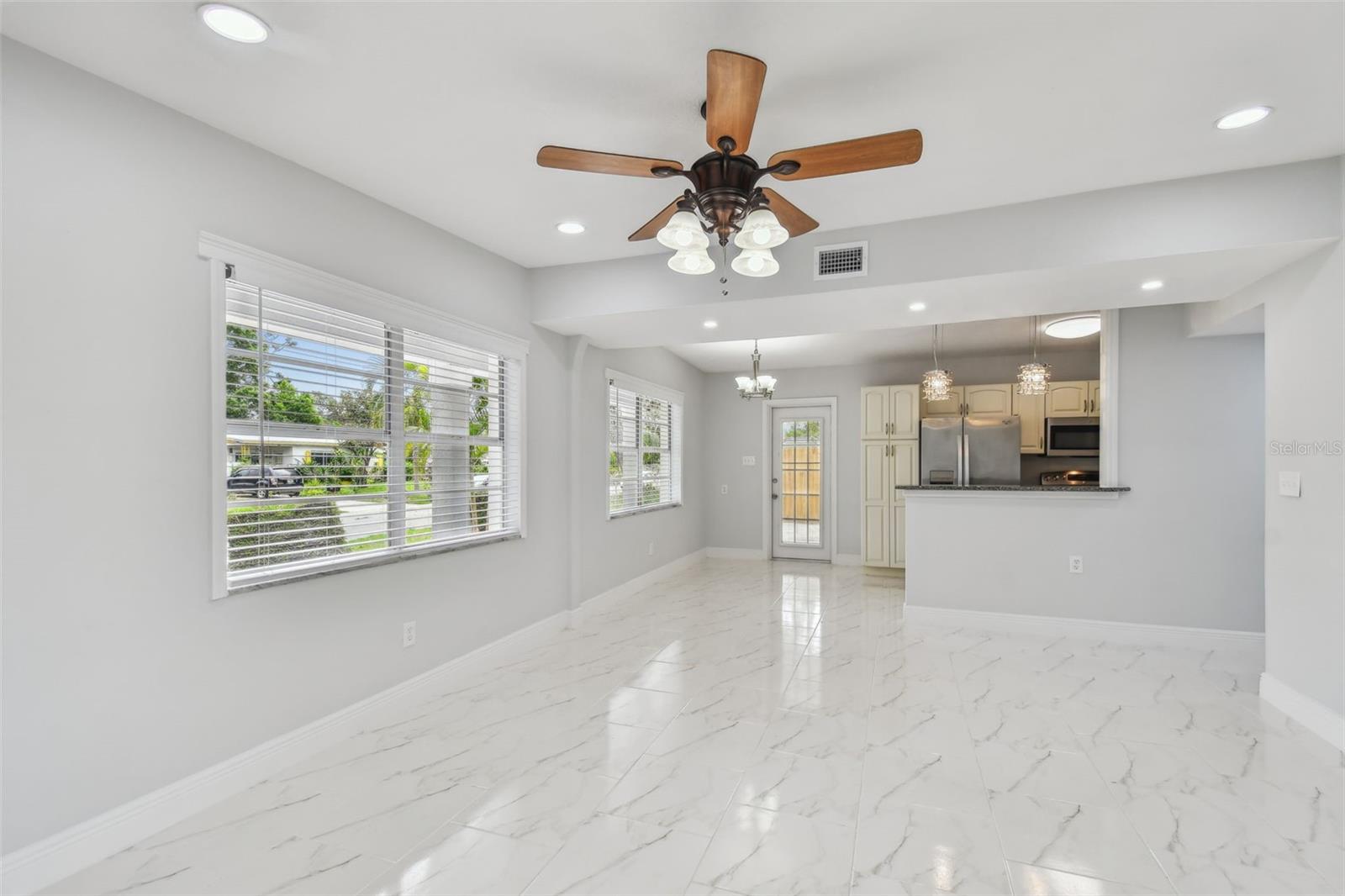 1905 E BROAD ST, TAMPA, FL, 33610