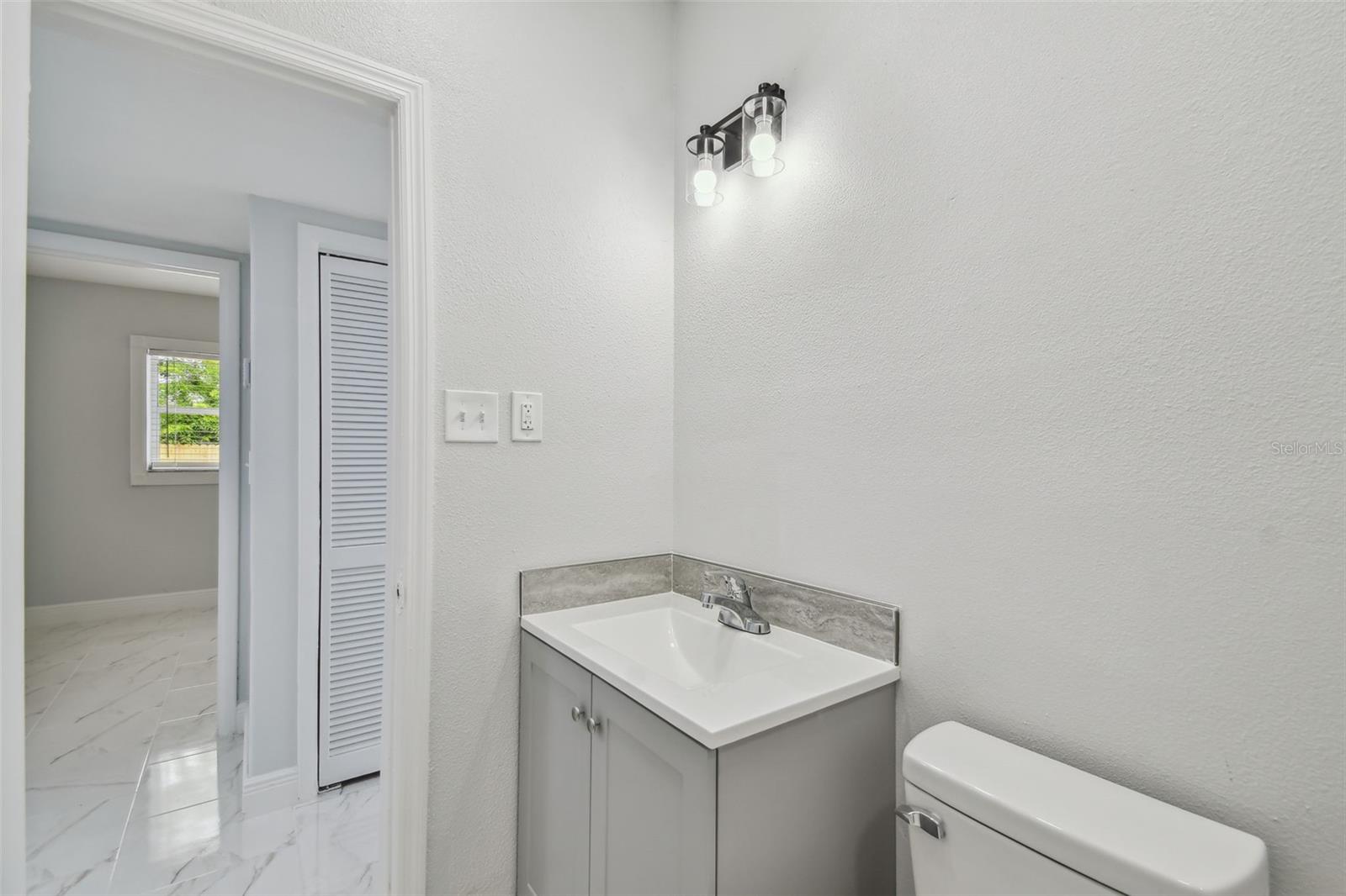 1905 E BROAD ST, TAMPA, FL, 33610