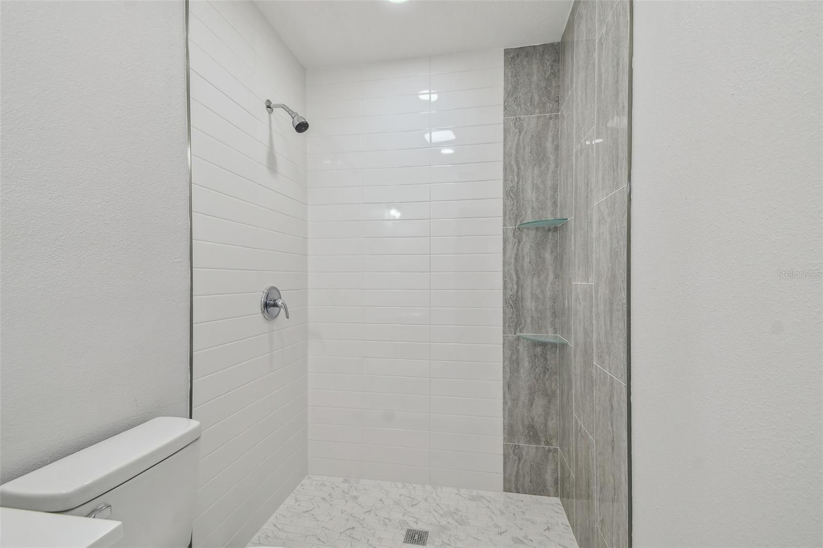 1905 E BROAD ST, TAMPA, FL, 33610