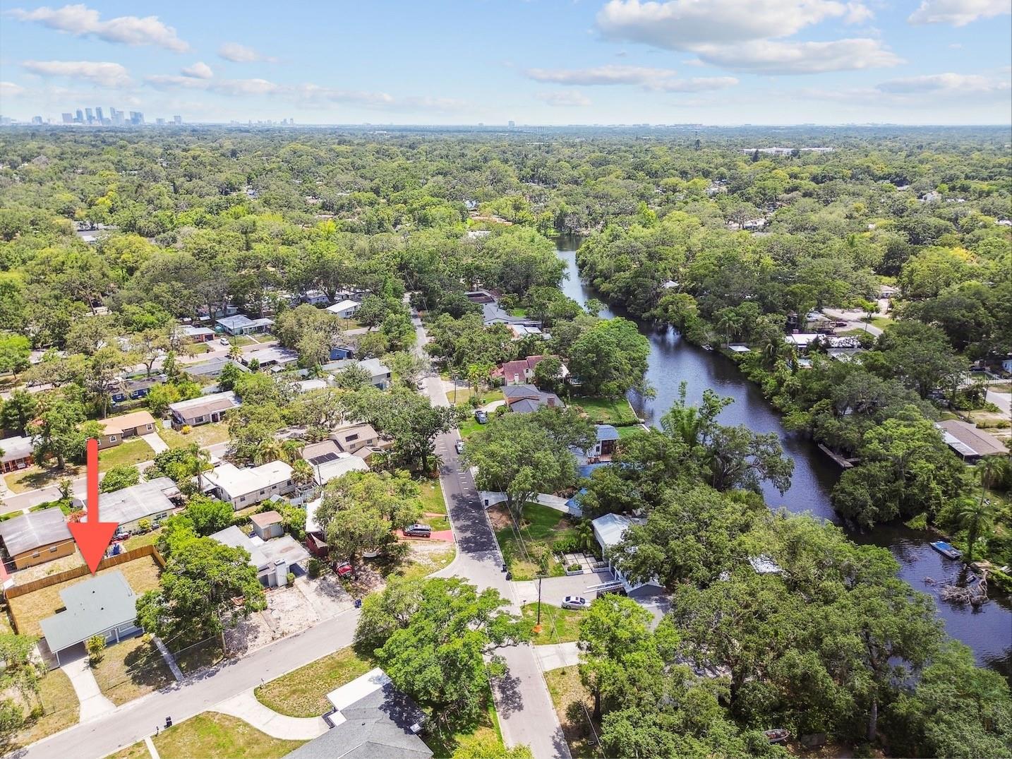 1905 E BROAD ST, TAMPA, FL, 33610